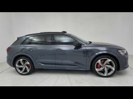 2024 AUDI SQ8 E-TRON PRESTIGE 