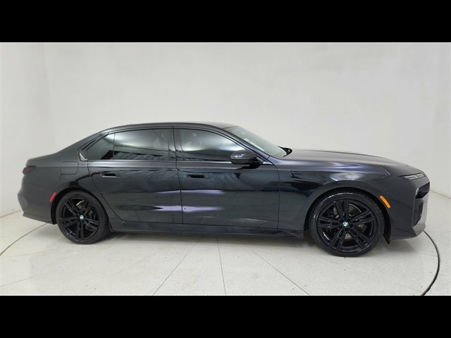BUY BMW I7 2024 XDRIVE60, EV BIDDER