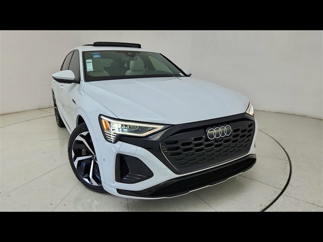 BUY AUDI Q8 E-TRON 2024 PREMIUM PLUS, EV BIDDER