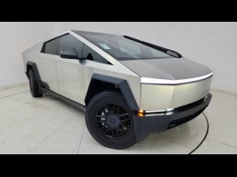 2025 TESLA CYBERTRUCK BASE 