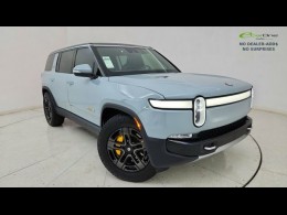 2024 RIVIAN R1S ADVENTURE 